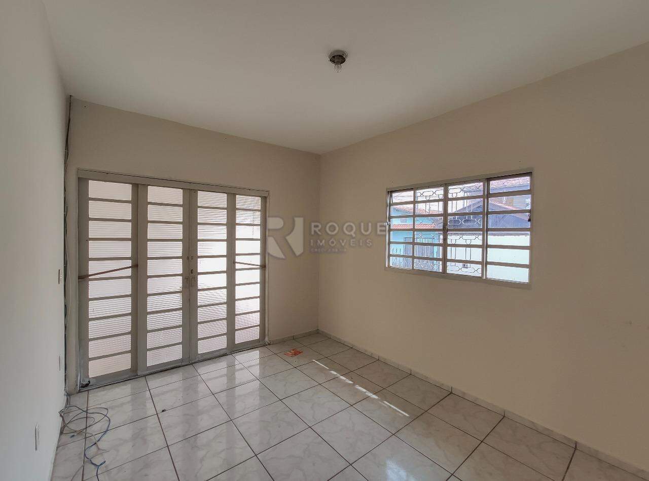 Casa Residencial para aluguel no bairro Jardim Residencial Regina Bastelli: Sala