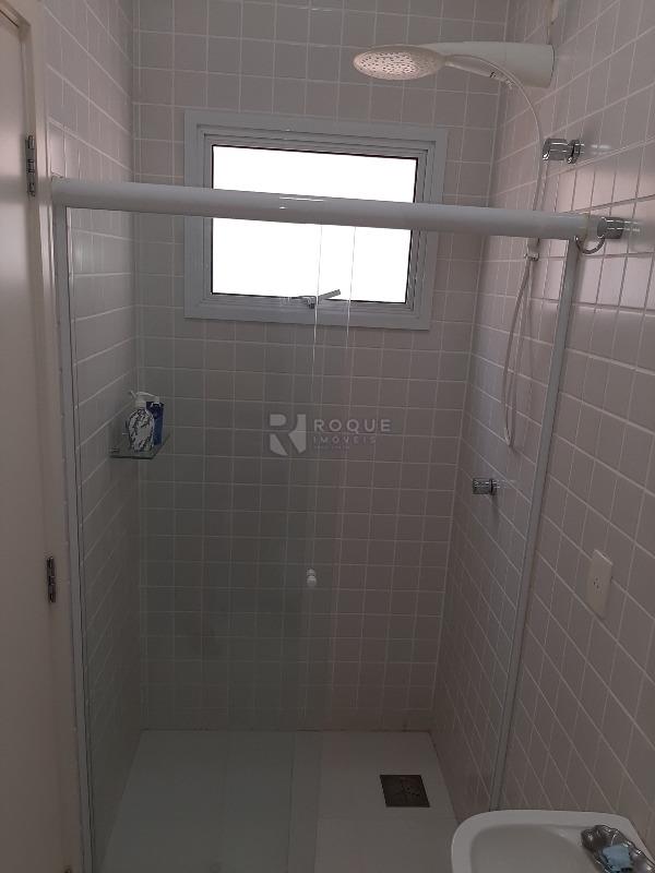 Casa em condomínio à venda no bairro Jardim Florença: BANHEIRO EXTERNO