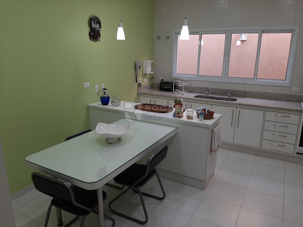 Casa em condomínio à venda no bairro Jardim Florença: COZINHA