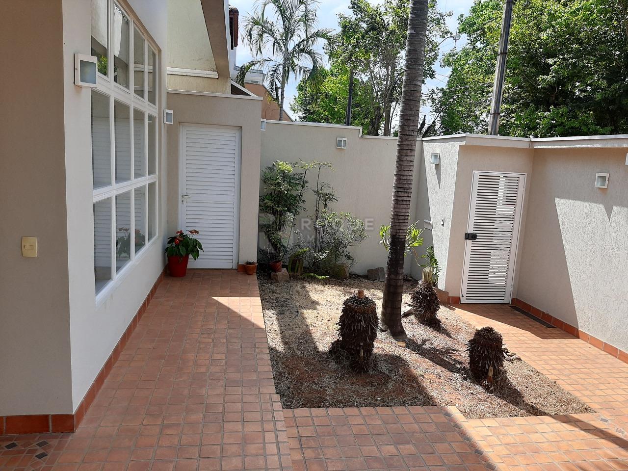 Casa em condomínio à venda no bairro Jardim Florença: 