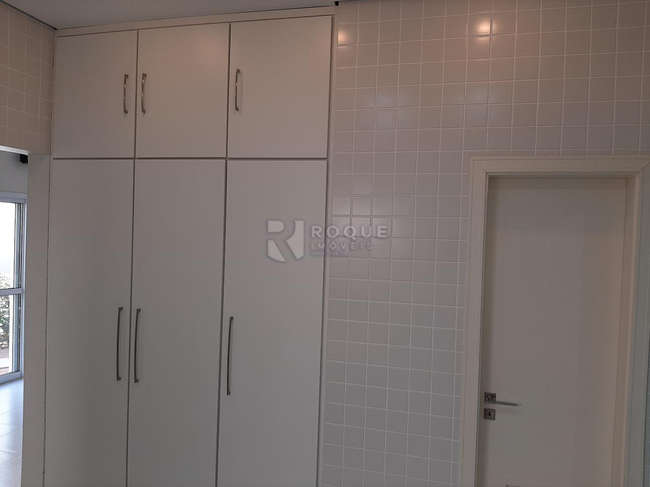 Casa em condomínio à venda no bairro Jardim Florença: ÁREA DE SERVIÇO