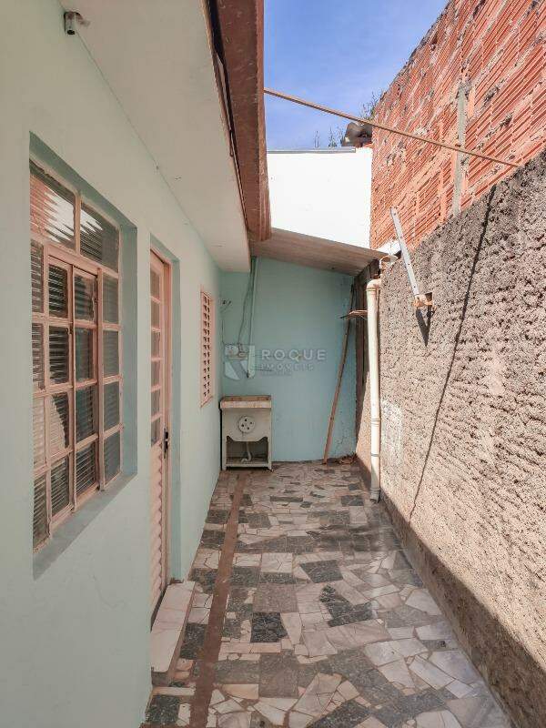 Casa Residencial para aluguel no bairro Jardim Ouro Branco: Corredor 