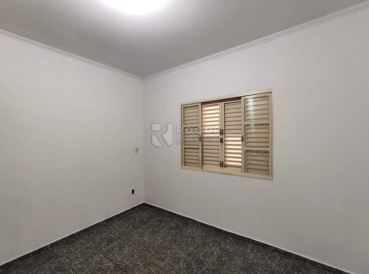 Casa Residencial para aluguel no bairro Jardim Ouro Branco: Dormitório 1