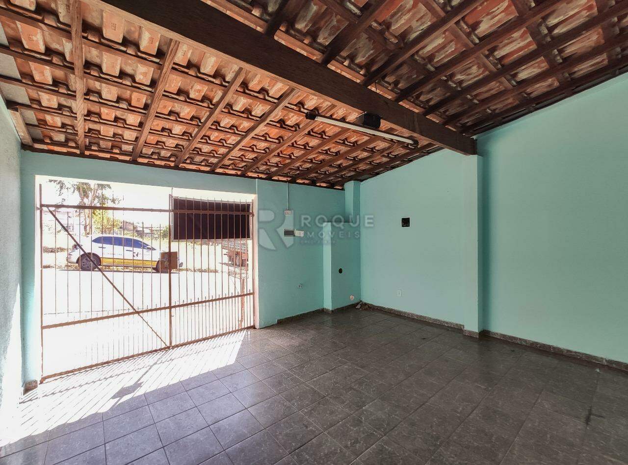 Casa Residencial para aluguel no bairro Jardim Ouro Branco: Garagem 