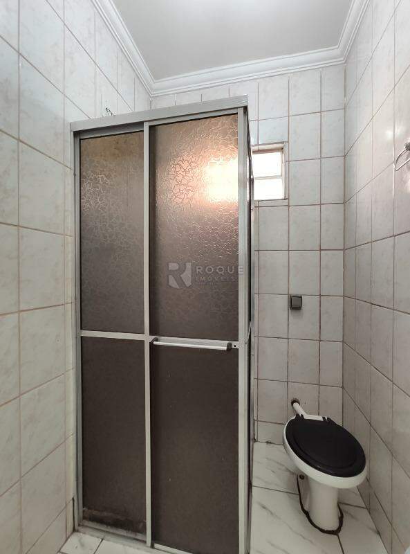 Casa Residencial para aluguel no bairro Jardim Ouro Branco: WC social 