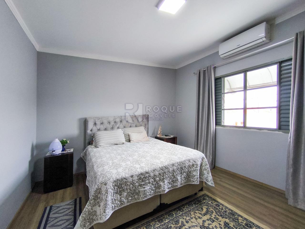 Casa Residencial à venda no bairro Jardim Elisa Fumagalli: SUÍTE