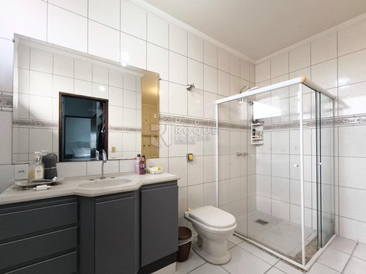 Casa Residencial à venda no bairro Jardim Elisa Fumagalli: WC SUÍTE