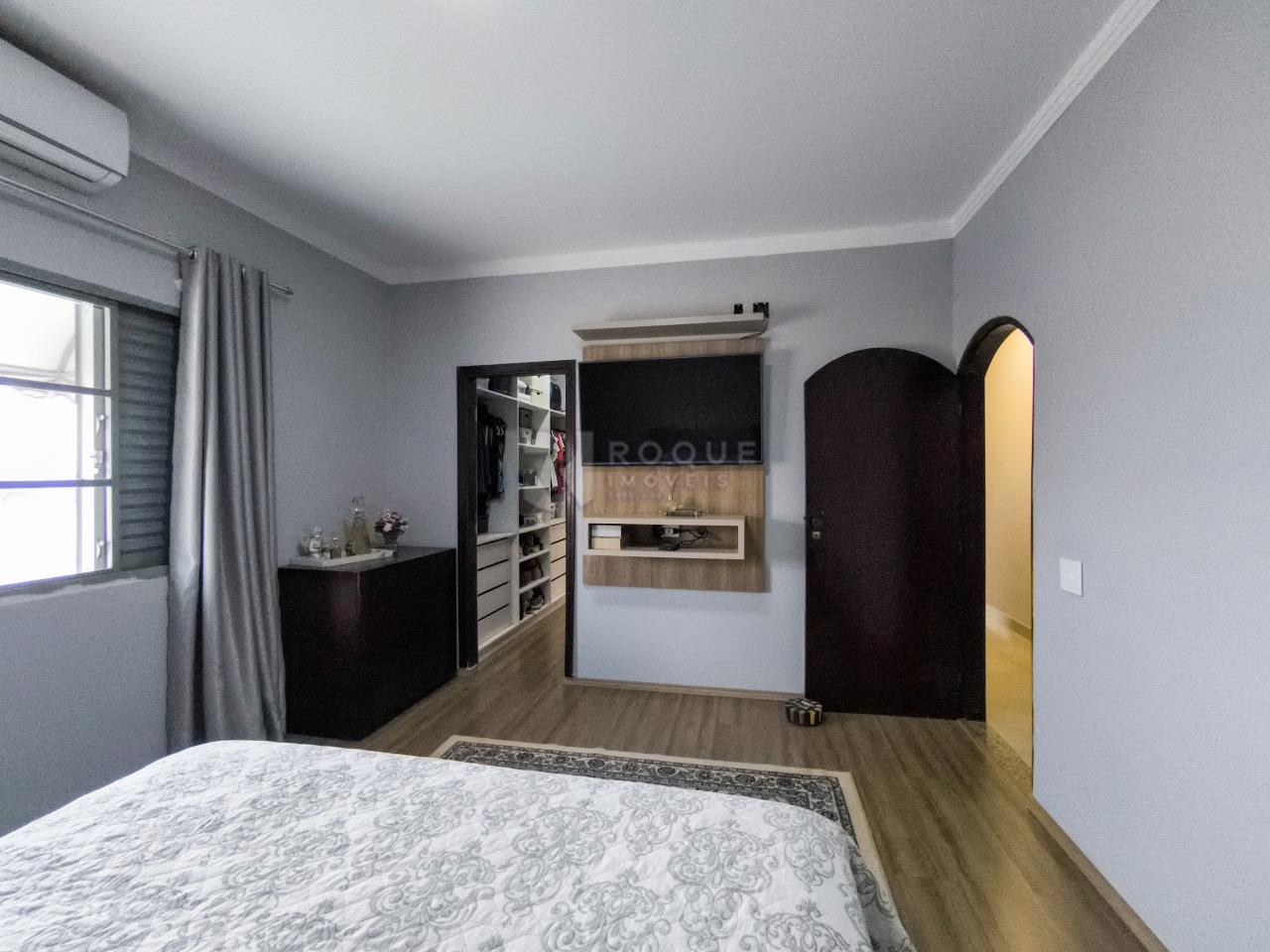 Casa Residencial à venda no bairro Jardim Elisa Fumagalli: SUÍTE