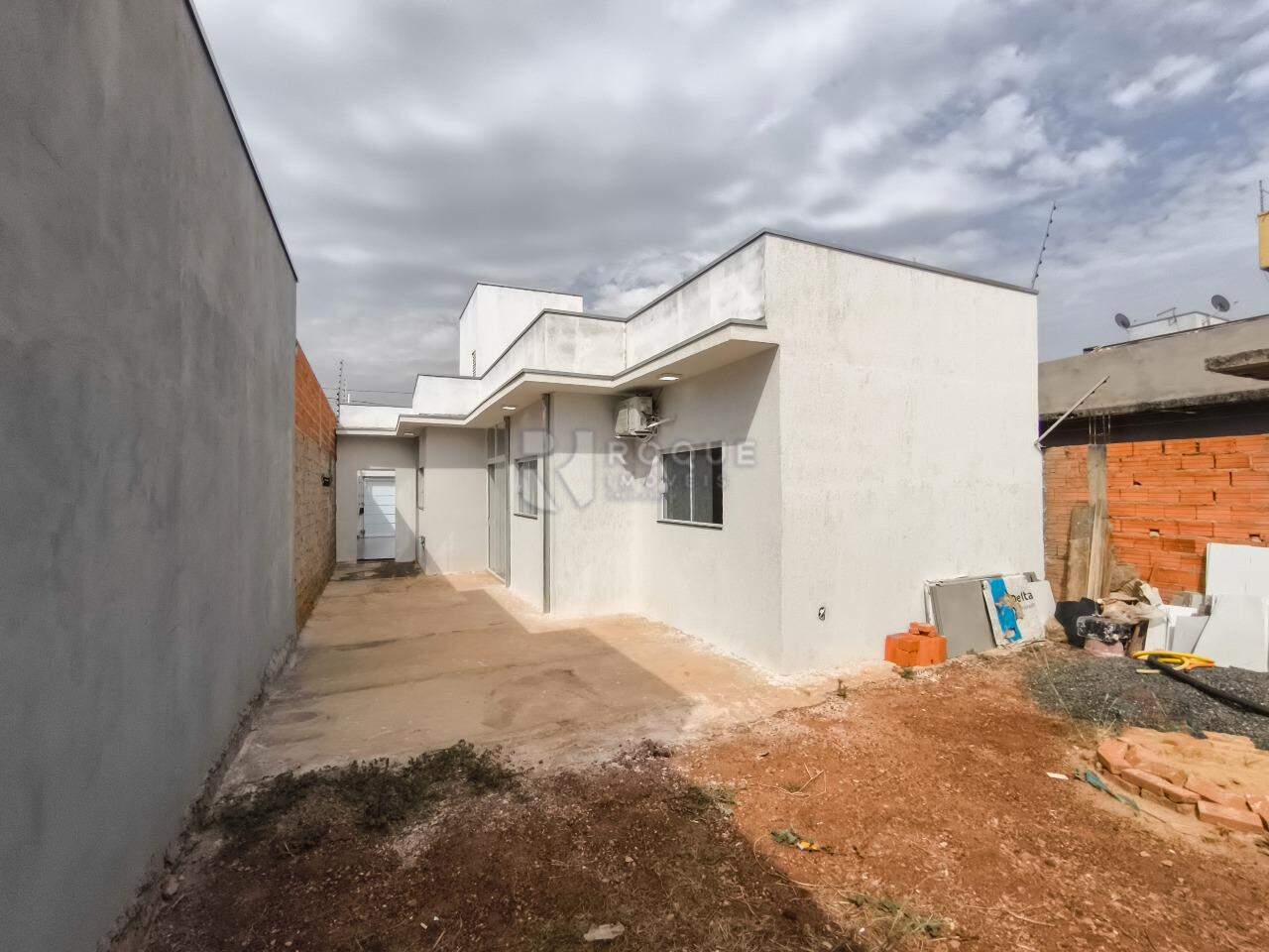 Casa Residencial à venda no bairro Residencial Recanto das Paineiras: FUNDOS