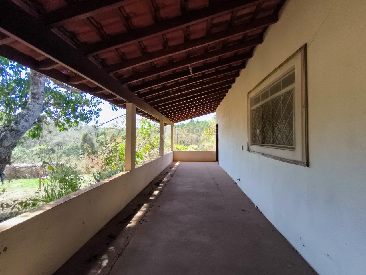 Chácara à venda no bairro Bairro do Pinhal: VARANDA