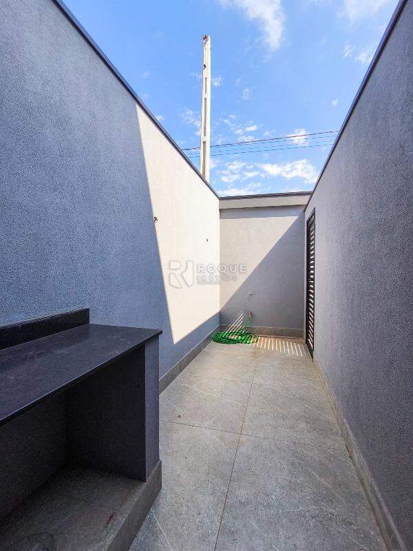 Casa Residencial à venda no bairro Residencial Colinas do Engenho I: ÁREA DE VARAL