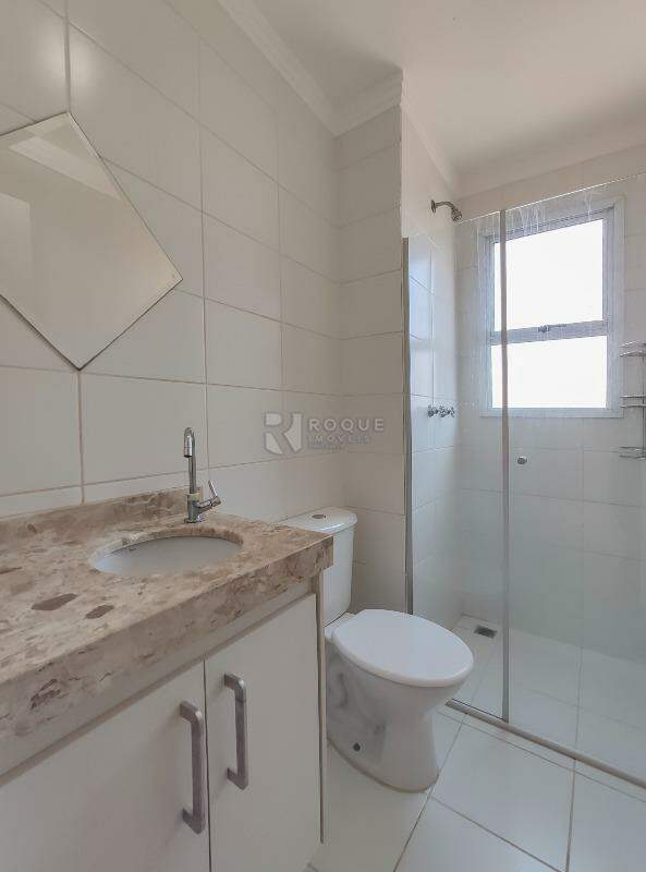 Apartamento para aluguel no bairro Vila Queiroz: WC social