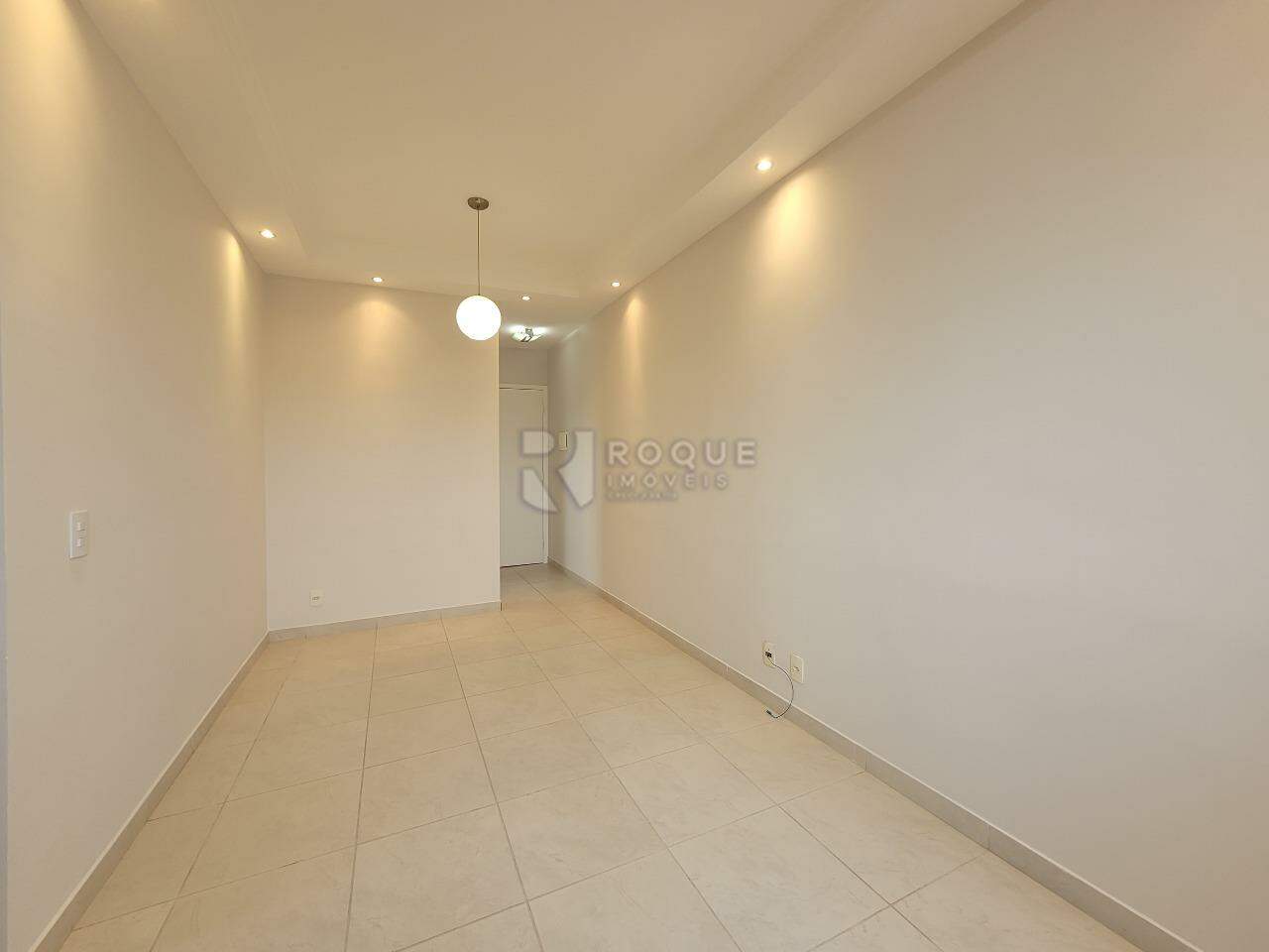 Apartamento para aluguel no bairro Vila Queiroz: Sala