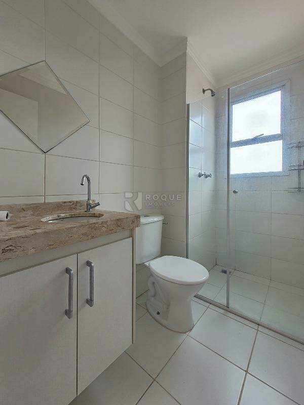 Apartamento para aluguel no bairro Vila Queiroz: Wc social