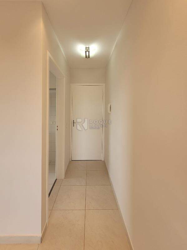 Apartamento para aluguel no bairro Vila Queiroz: Hall de entrada