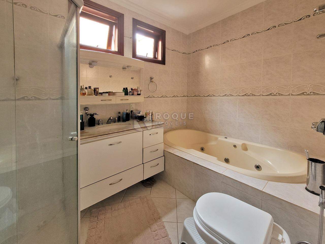 Casa em condomínio à venda no bairro Portal das Rosas: BANHEIRO SUÍTE 2