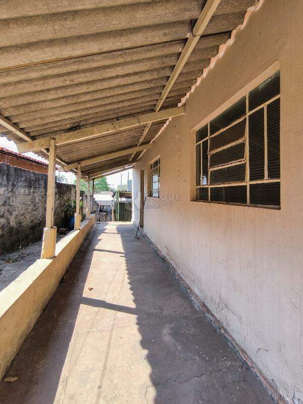 Casa Residencial à venda no bairro Jardim Anhanguera: VARANDA