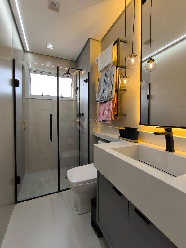 Apartamento à venda no bairro Jardim Florença: WC SUÍTE