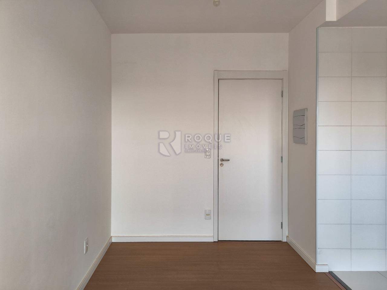 Apartamento à venda no bairro Jardim Senador Vergueiro: SALA DE ESTAR