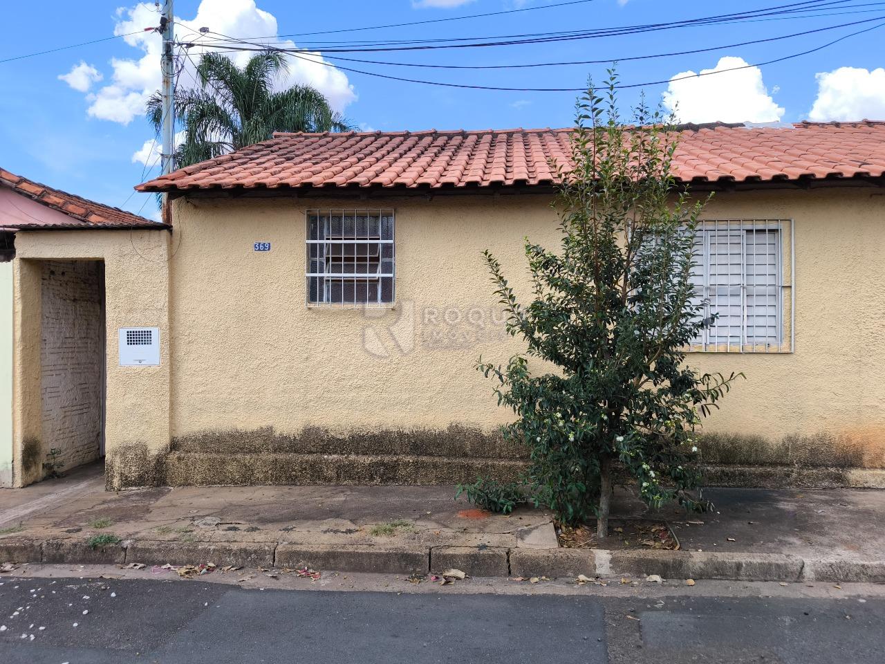 Casa Residencial à venda no bairro Jardim São Roque: 369