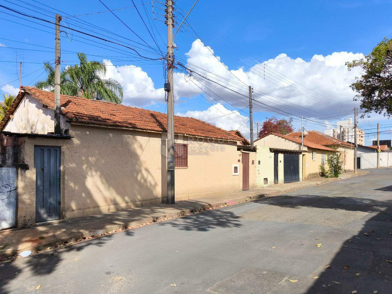 Casa Residencial à venda no bairro Jardim São Roque: FRENTE