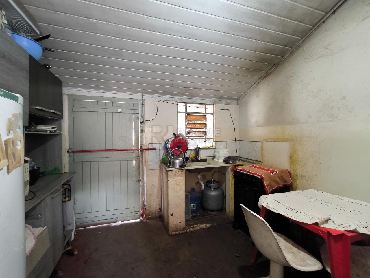 Casa Residencial à venda no bairro Jardim São Roque: 375