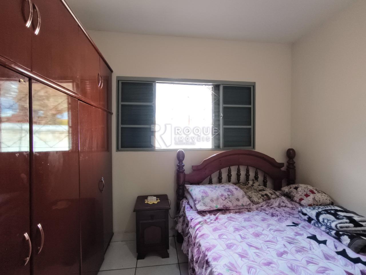 Casa Residencial à venda no bairro Jardim São Roque: 1093