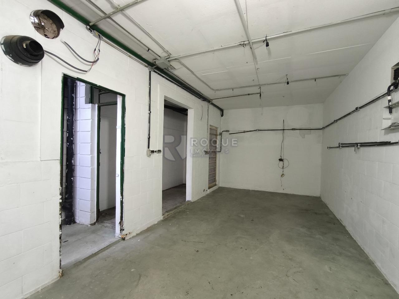 Barracão/Galpão à venda no bairro Jardim Glória: SALÃO