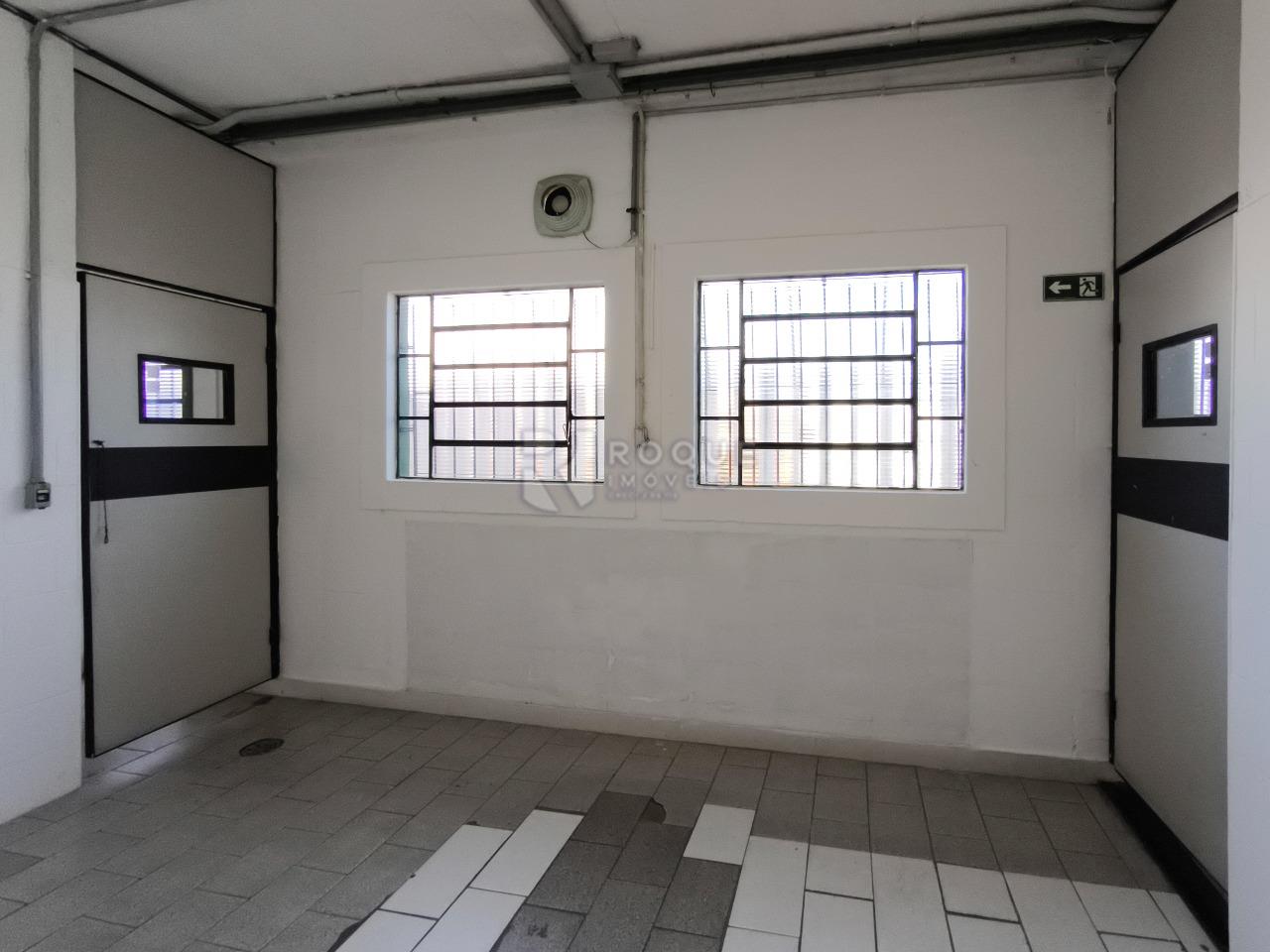 Barracão/Galpão à venda no bairro Jardim Glória: SALA 3