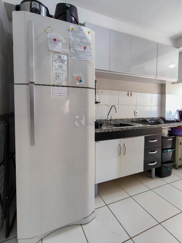 Apartamento à venda no bairro Residencial Jardins de Limeira: COZINHA