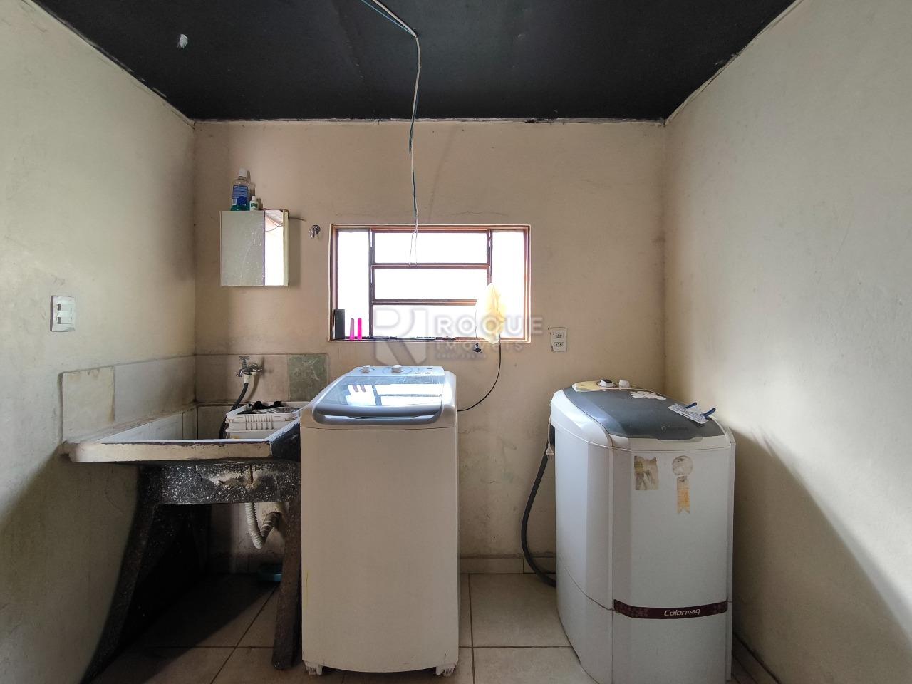 Casa Residencial à venda no bairro Vila São Roque: LAVANDERIA