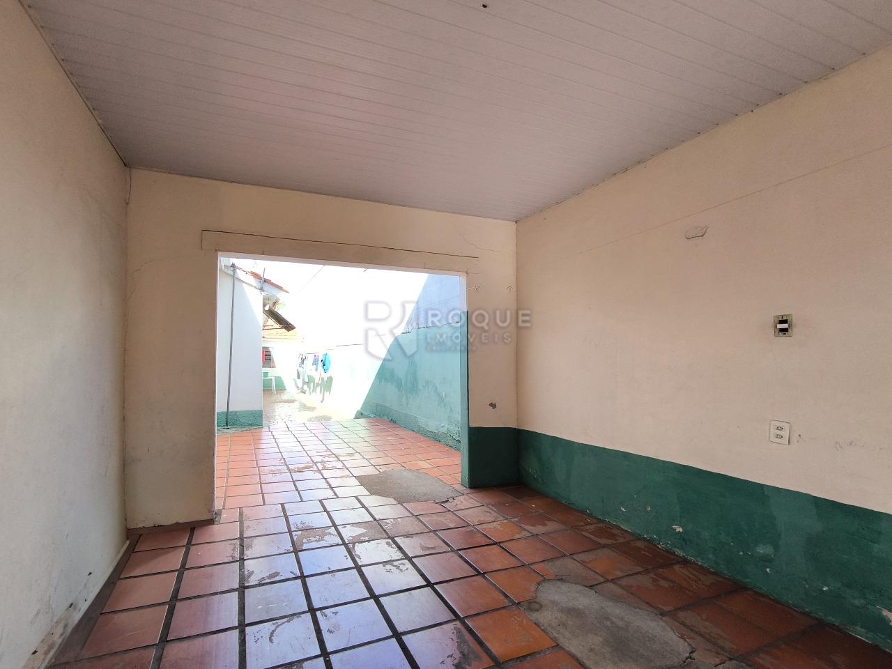 Casa Residencial à venda no bairro Vila São Roque: GARAGEM