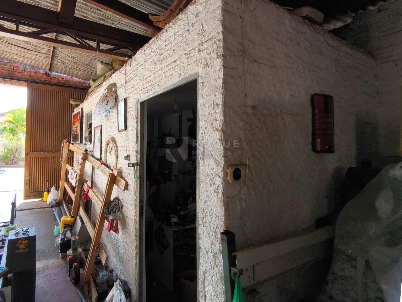 Barracão/Galpão à venda no bairro Vila São Roque: ESCRITÓRIO 1