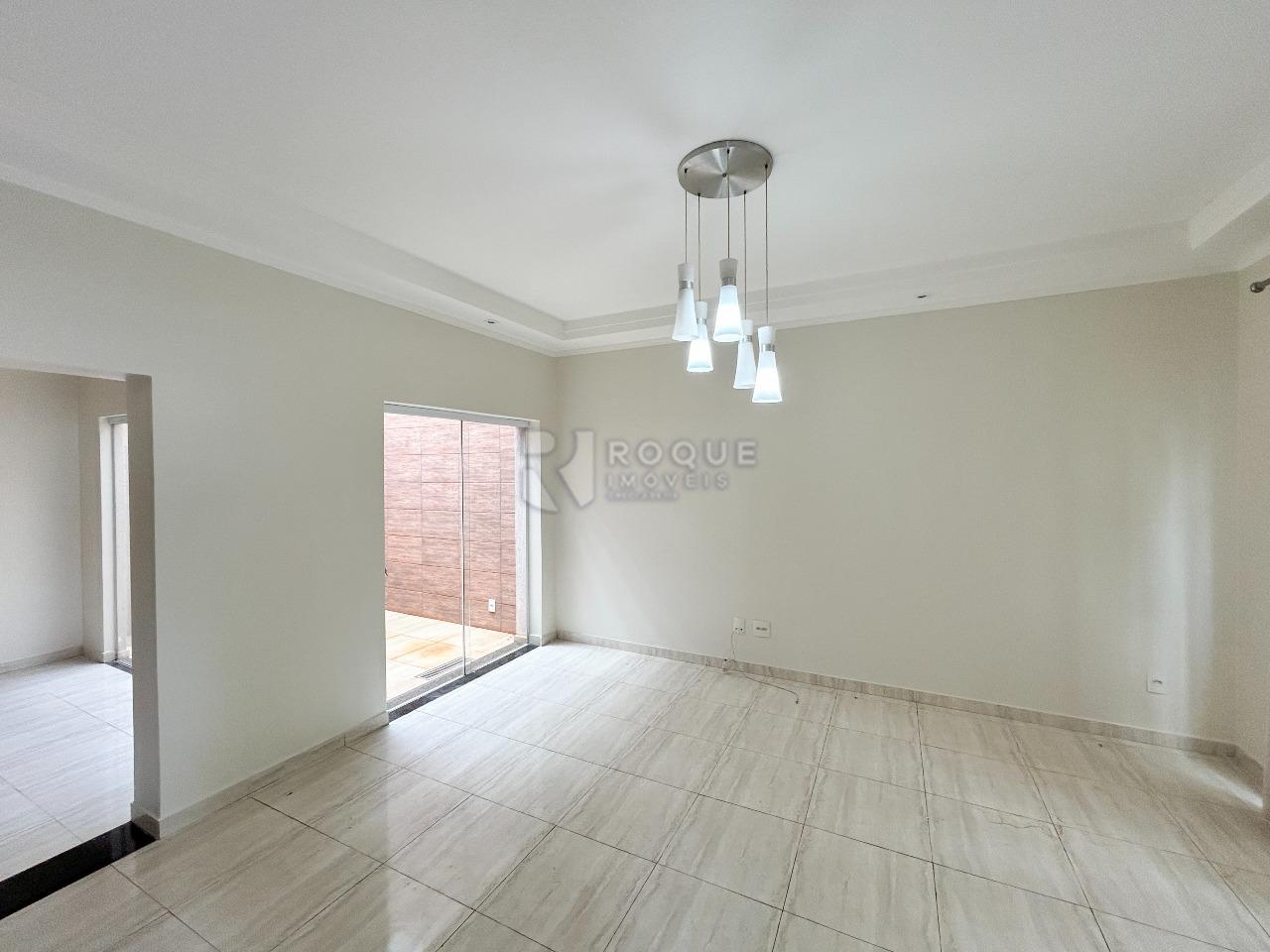 Casa em condomínio para aluguel no bairro Parque Residencial Roland: Sala 