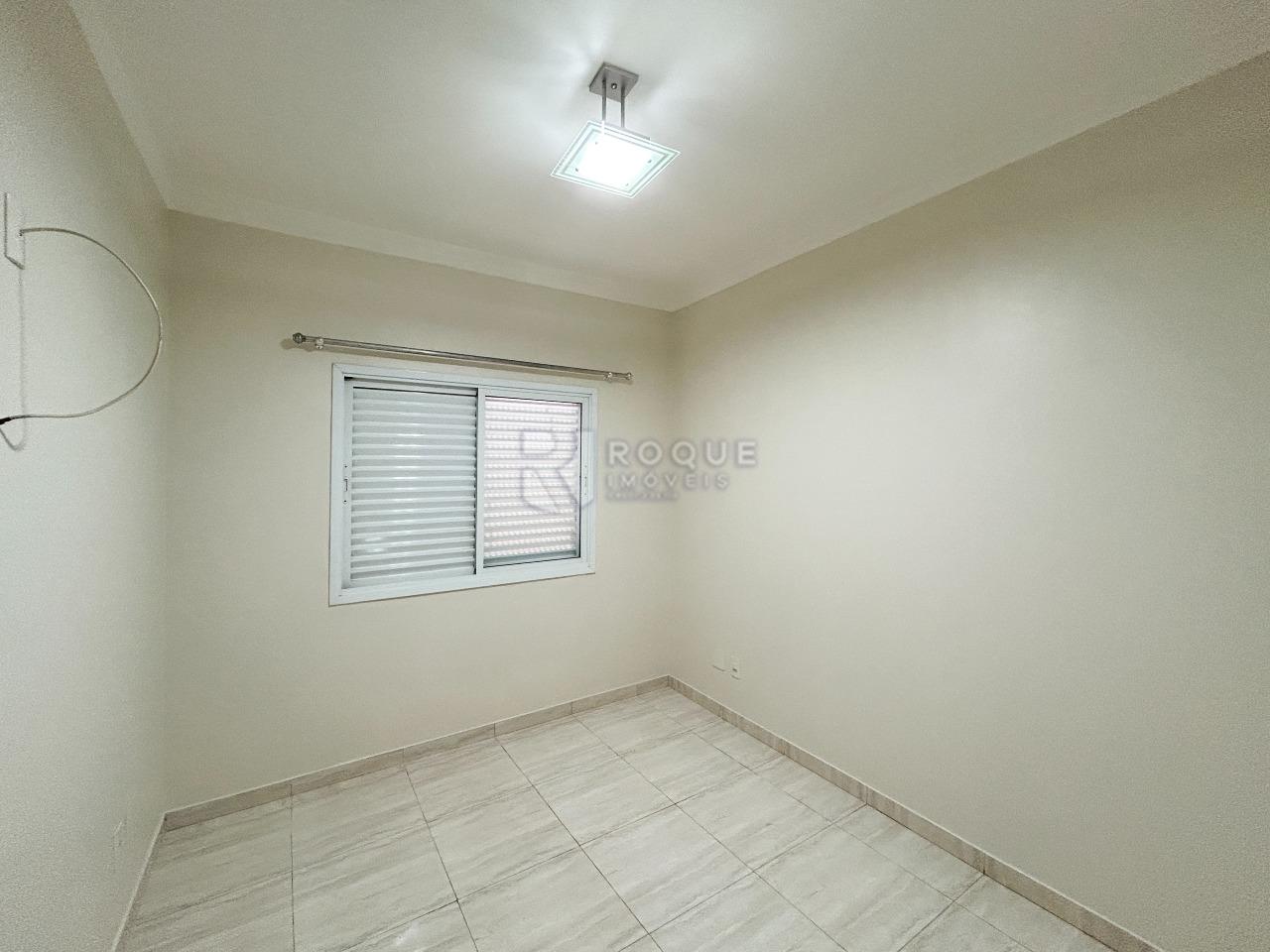 Casa em condomínio para aluguel no bairro Parque Residencial Roland: Dormitório 2