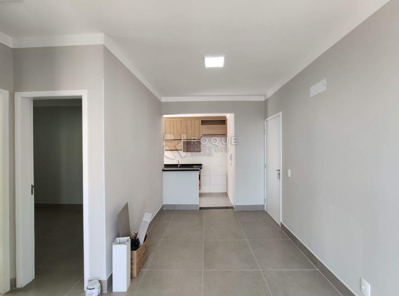 Apartamento para aluguel no bairro Vale das Esmeraldas: Sala 