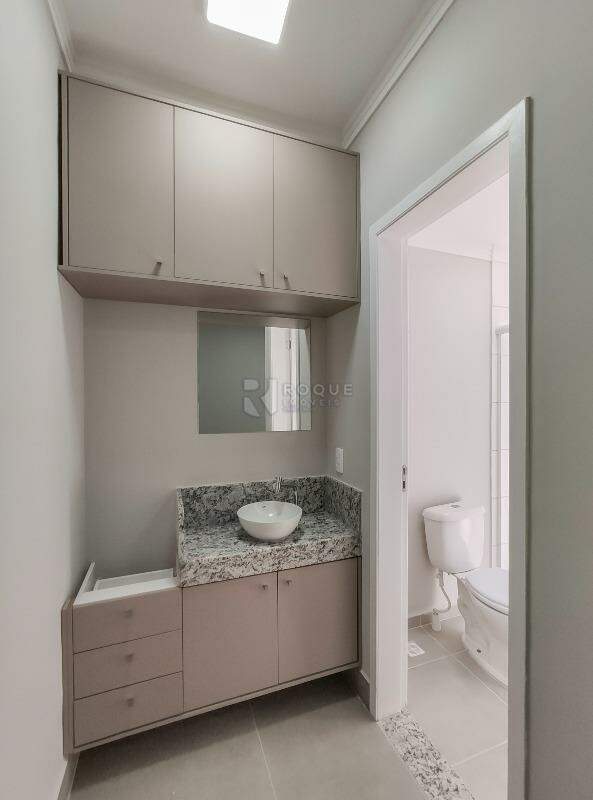 Apartamento para aluguel no bairro Vale das Esmeraldas: Dormitório 2 suíte 