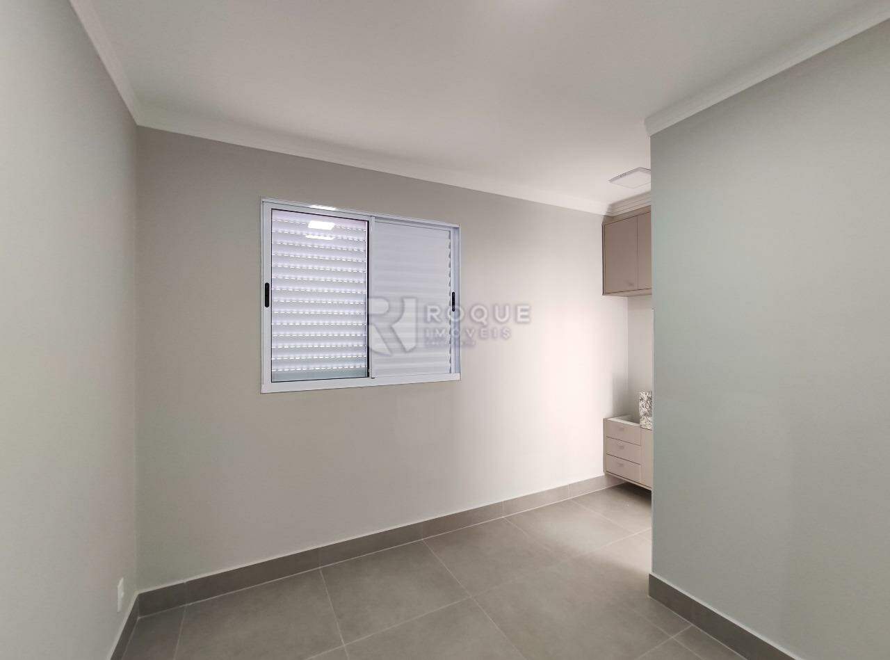 Apartamento para aluguel no bairro Vale das Esmeraldas: Dormitório 2 suíte 