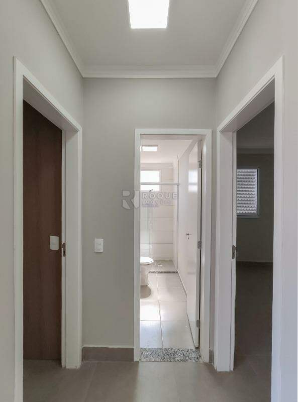 Apartamento para aluguel no bairro Vale das Esmeraldas: Hall 