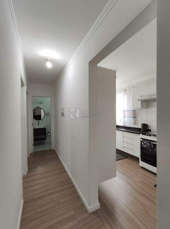 Apartamento para aluguel no bairro Jardim Ouro Verde: Hall 