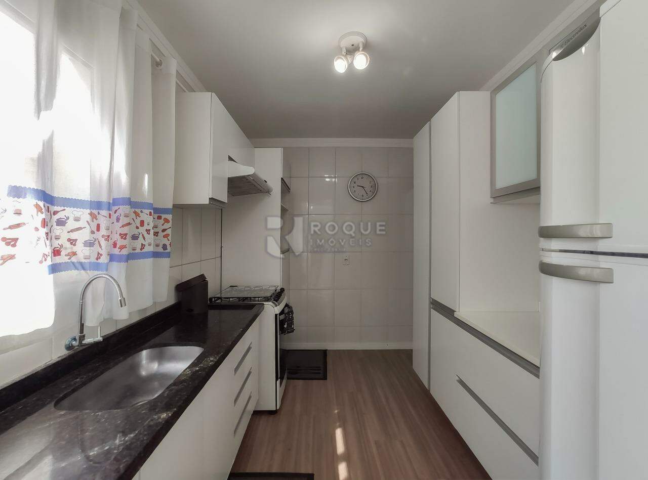 Apartamento para aluguel no bairro Jardim Ouro Verde: Cozinha 