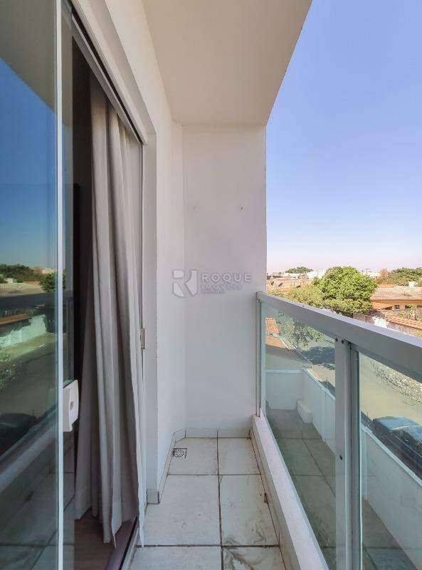 Apartamento para aluguel no bairro Jardim Ouro Verde: Sacada 