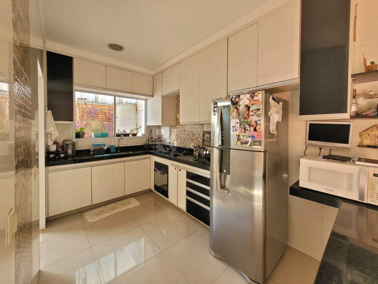 Casa Residencial à venda no bairro Vila Castelar: COZINHA