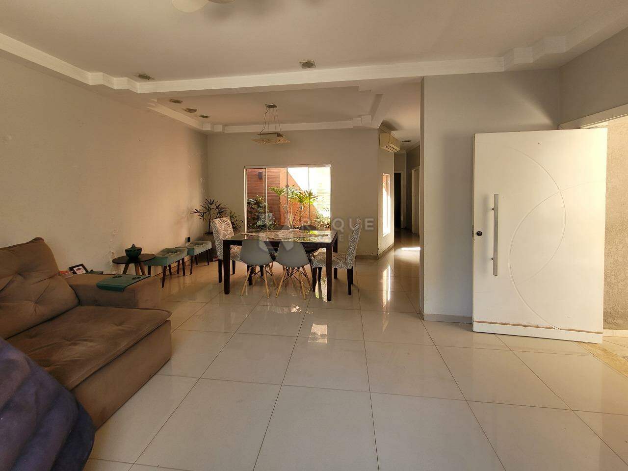 Casa Residencial à venda no bairro Vila Castelar: SALA DE ESTAR