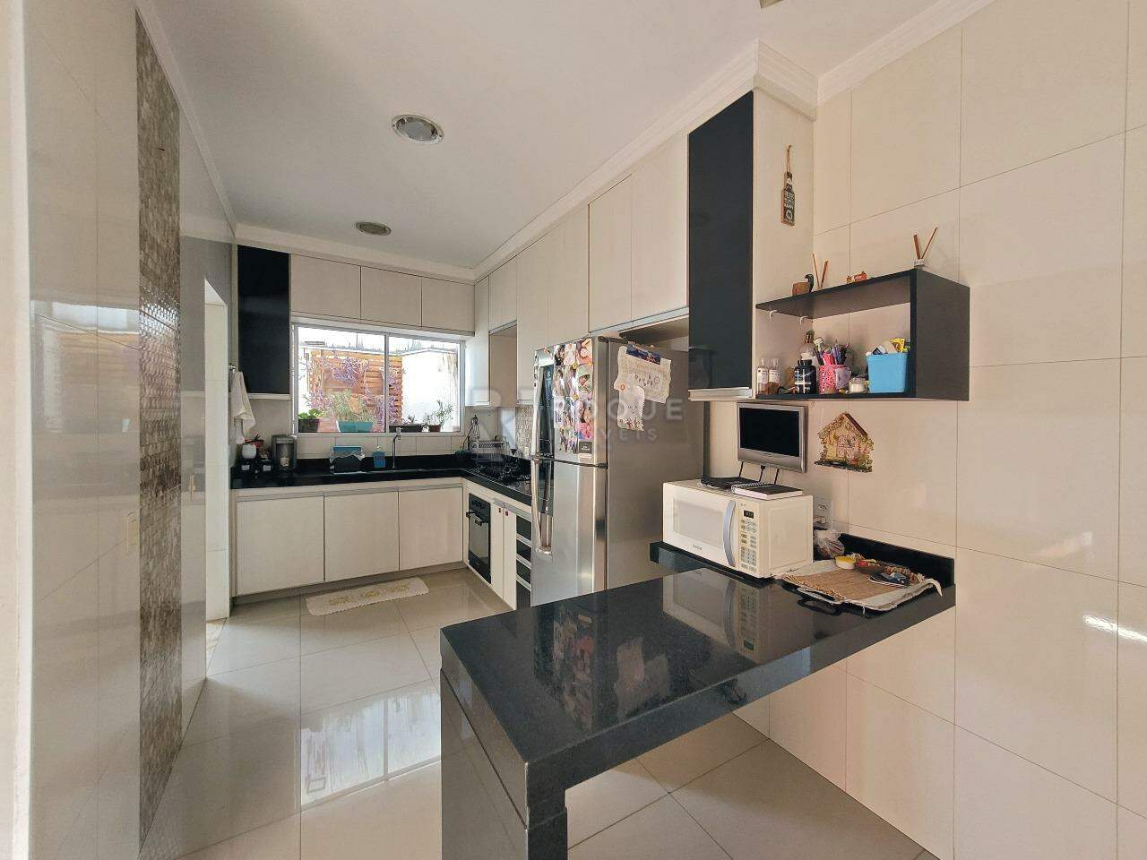 Casa Residencial à venda no bairro Vila Castelar: COZINHA