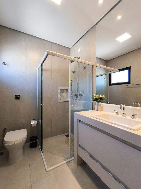 Casa em condomínio à venda no bairro Jardim Residencial Monsenhor Rossi: WC SUÍTE 2
