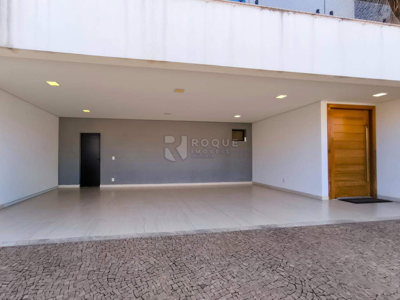 Casa em condomínio à venda no bairro Jardim Residencial Monsenhor Rossi: GARAGEM