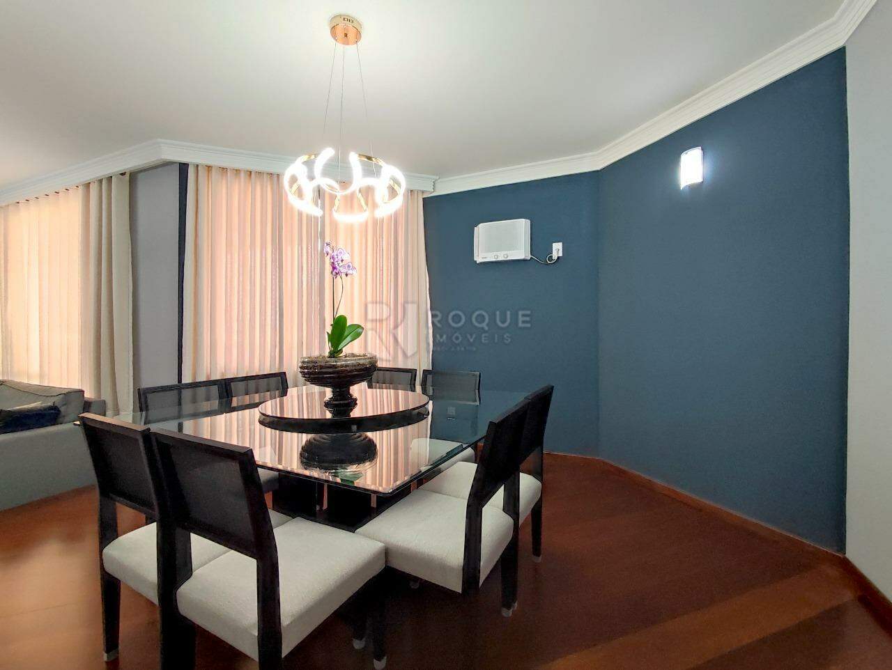 Apartamento para aluguel no bairro Centro: Sala de Jantar