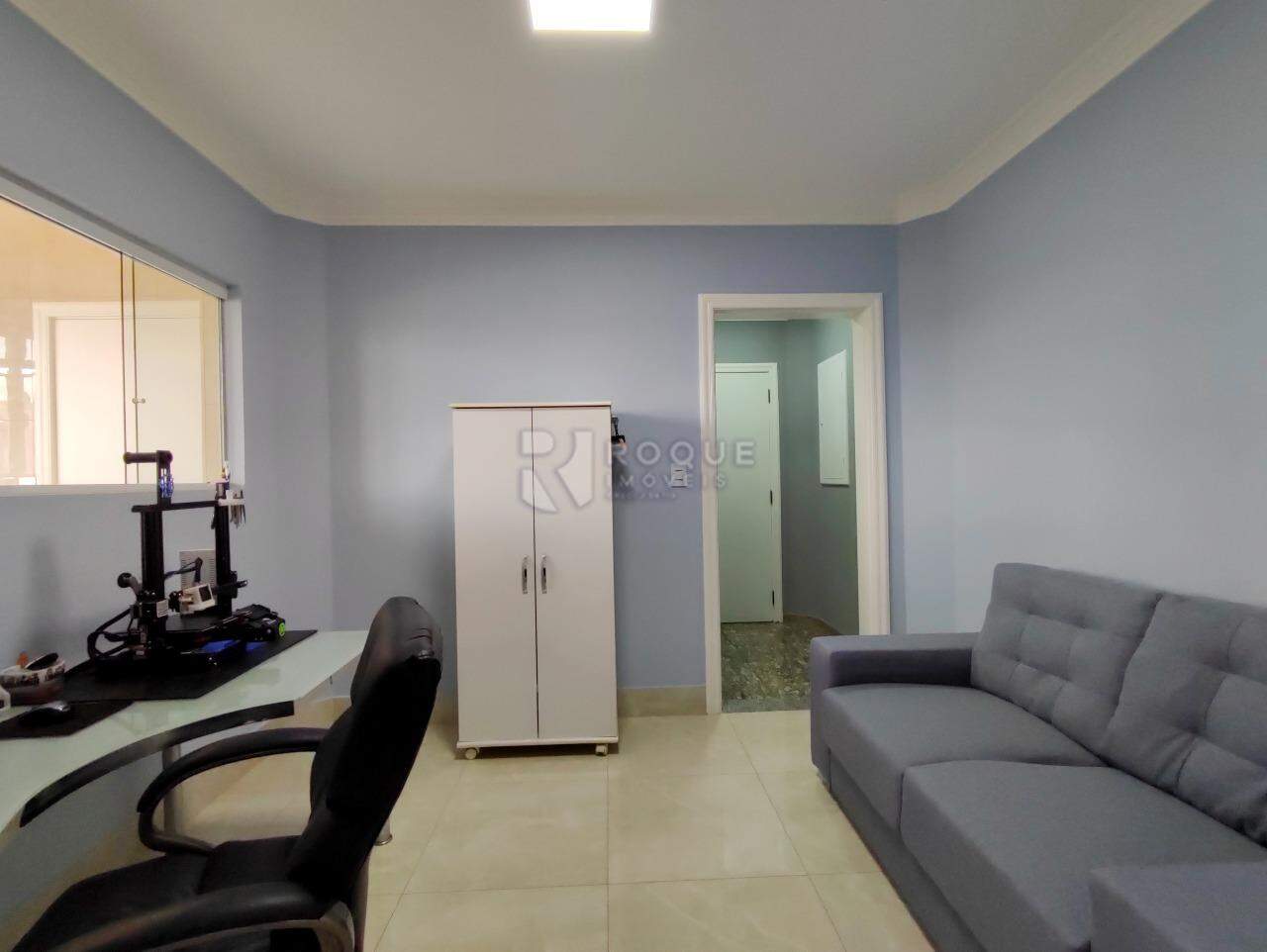 Apartamento para aluguel no bairro Centro: Escritório