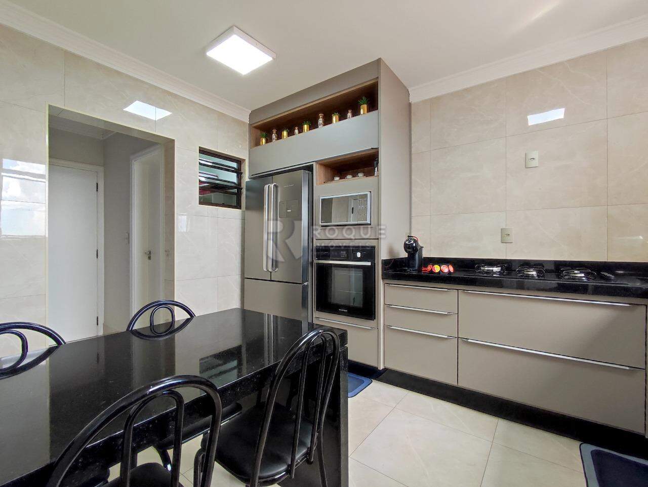 Apartamento para aluguel no bairro Centro: Cozinha
